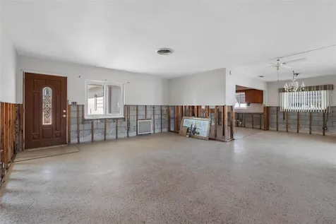 555 115th Avenue Treasure Island FL 33706
