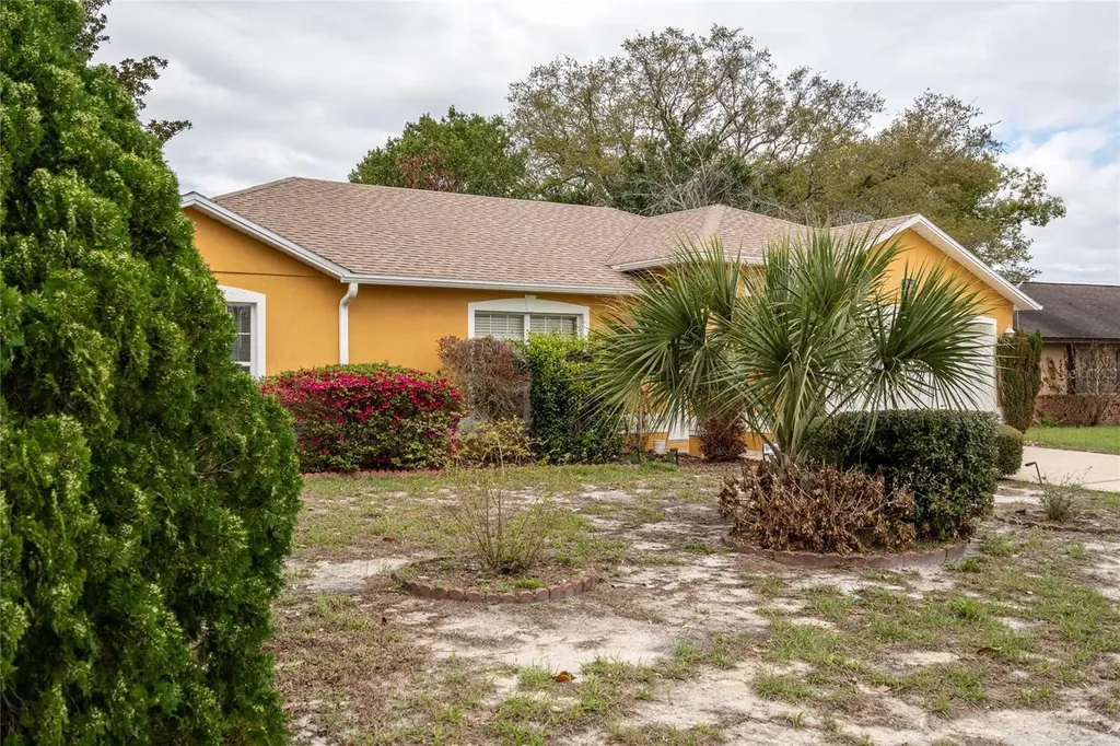 1510 Falmouth Avenue Deltona FL 32725