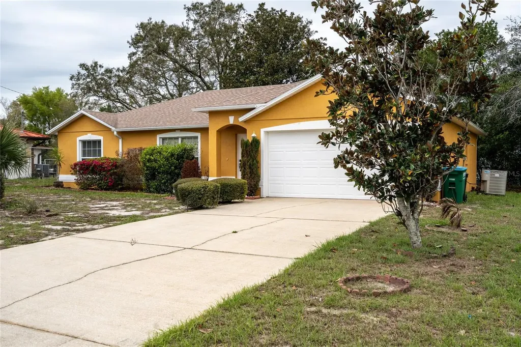 1510 Falmouth Avenue Deltona FL 32725