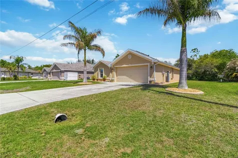 27502 Pasto Drive Punta Gorda FL 33983