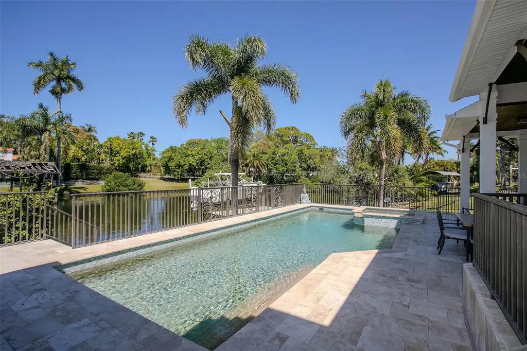 110 39th Street Court NW Bradenton FL 34205