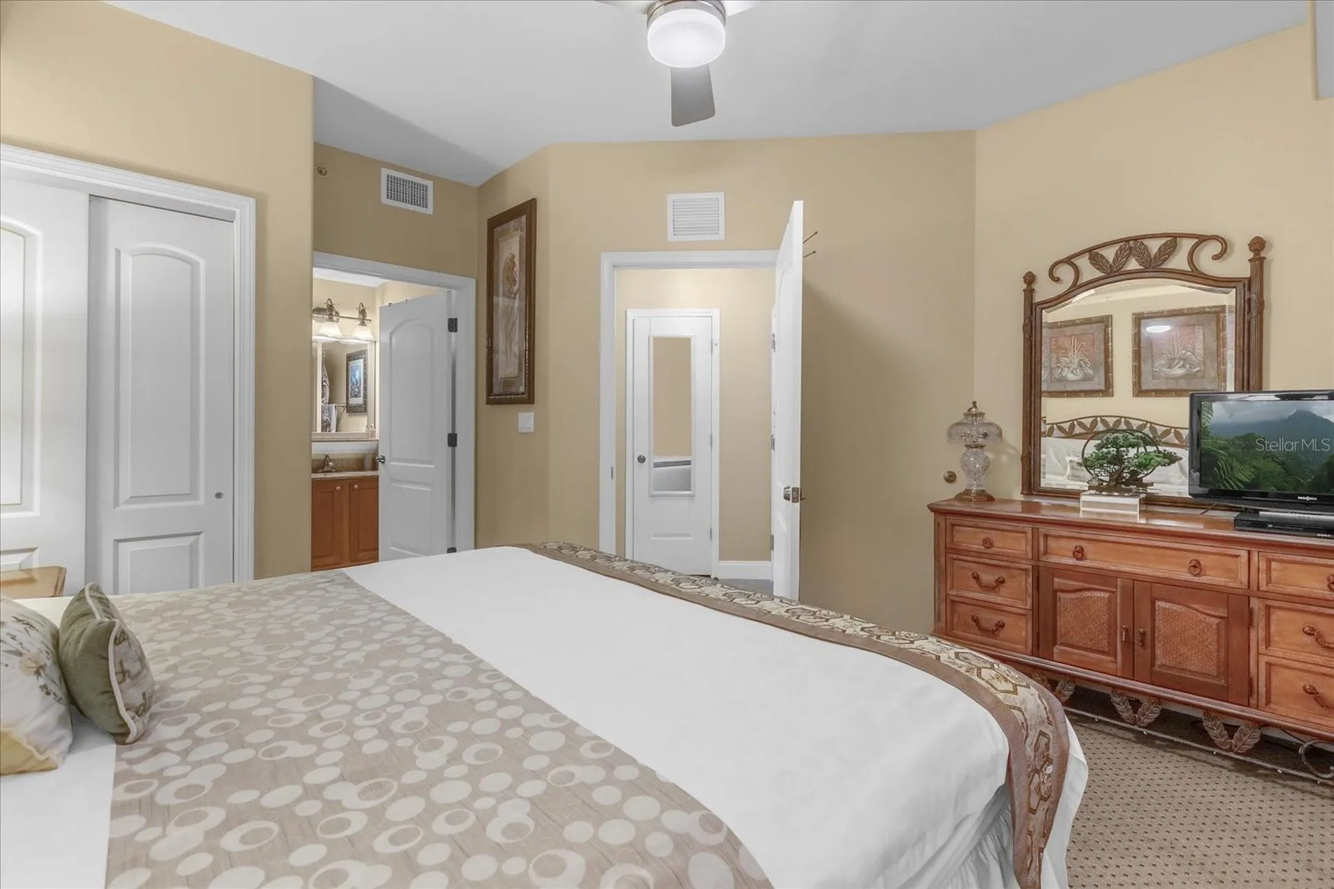 13427 Blue Heron Beach Drive Orlando FL 32821