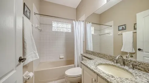 5126 Blue Ash Avenue Sarasota FL 34241