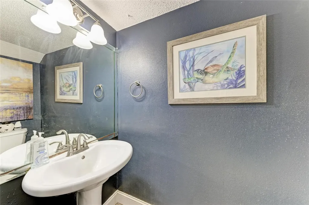 4920 38th Way S St Petersburg FL 33711