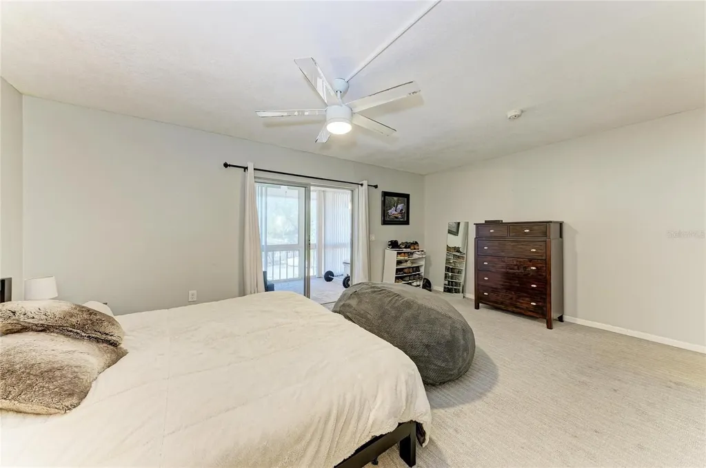 4920 38th Way S St Petersburg FL 33711
