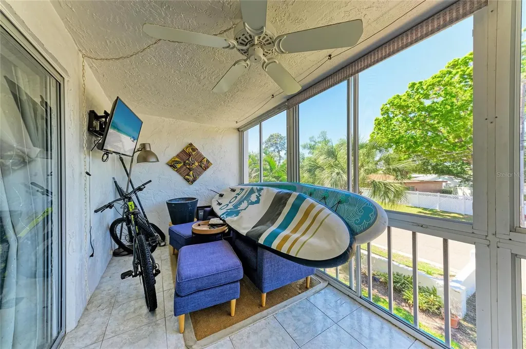 4920 38th Way S St Petersburg FL 33711