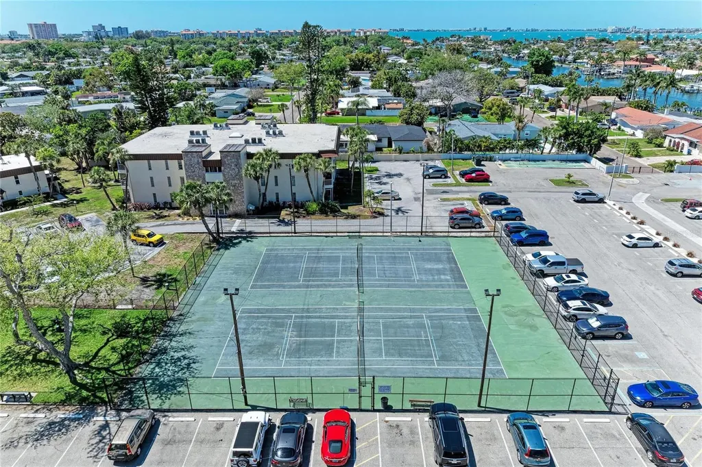 4920 38th Way S St Petersburg FL 33711