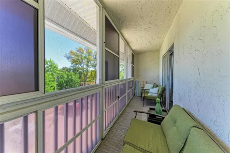 4920 38th Way S St Petersburg FL 33711