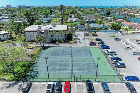 4920 38th Way S St Petersburg FL 33711