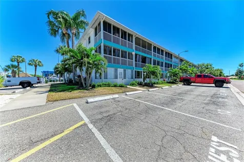 4920 38th Way S St Petersburg FL 33711