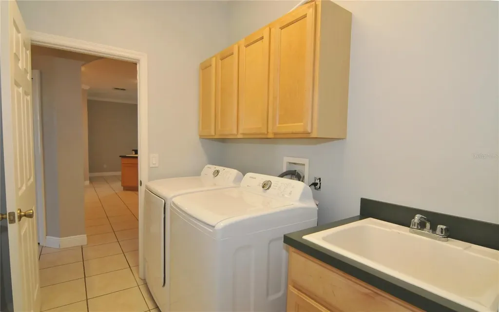 5373 Red Leaf Court Oviedo FL 32765