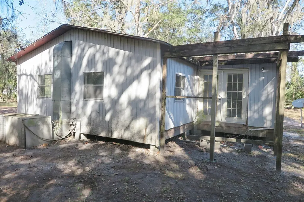8760 County Road 127 Sanderson FL 32087