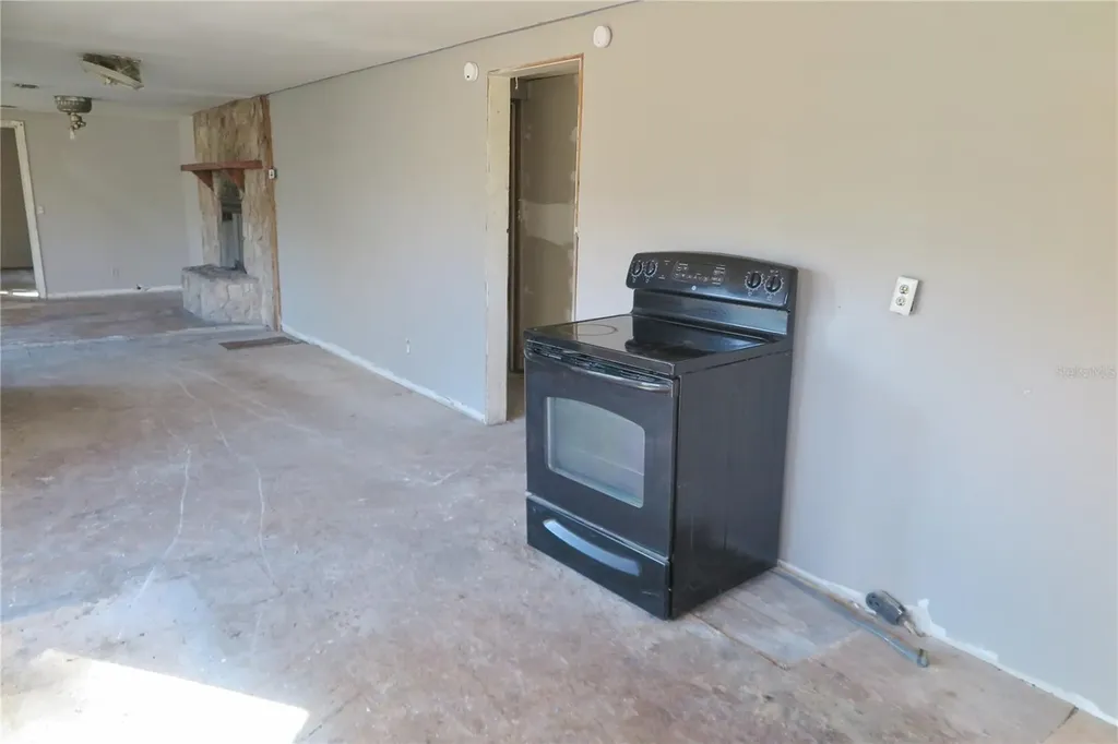 8760 County Road 127 Sanderson FL 32087