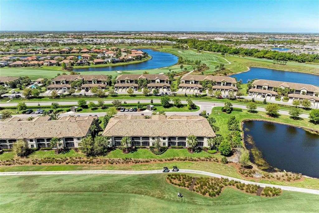 5558 Palmer Circle Lakewood Ranch FL 34211