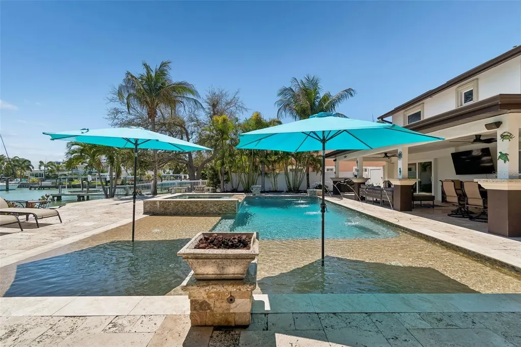 10127 Paradise Boulevard Treasure Island FL 33706
