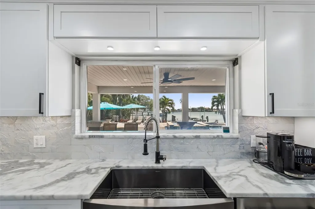 10127 Paradise Boulevard Treasure Island FL 33706