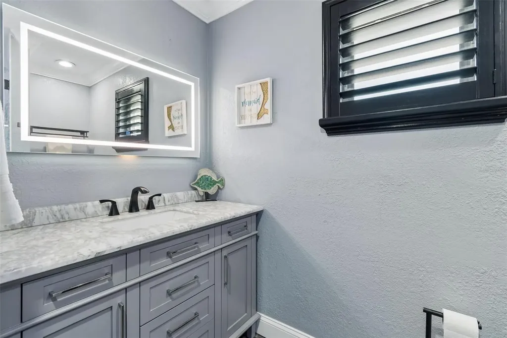 10127 Paradise Boulevard Treasure Island FL 33706
