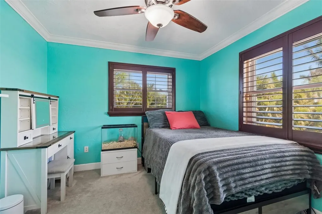 10127 Paradise Boulevard Treasure Island FL 33706