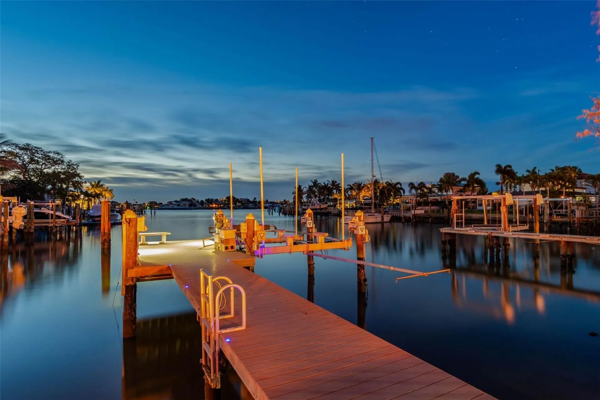 10127 Paradise Boulevard Treasure Island FL 33706