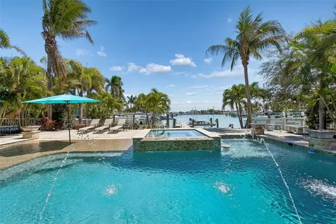 10127 Paradise Boulevard Treasure Island FL 33706