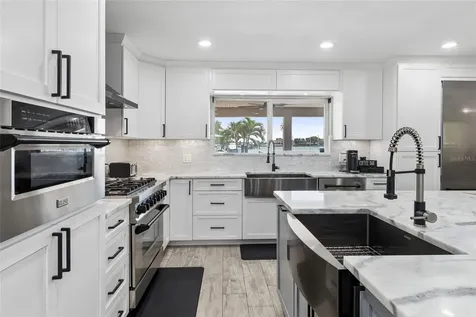 10127 Paradise Boulevard Treasure Island FL 33706