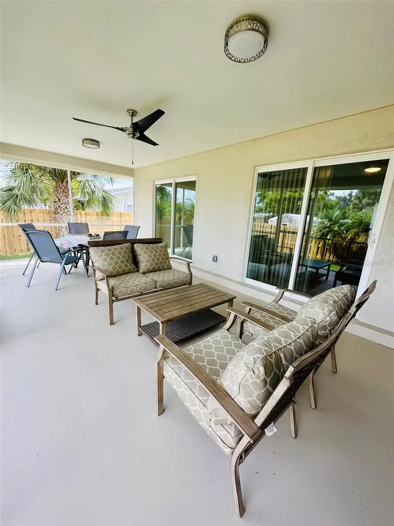 1045 Cumberland Road Venice FL 34293