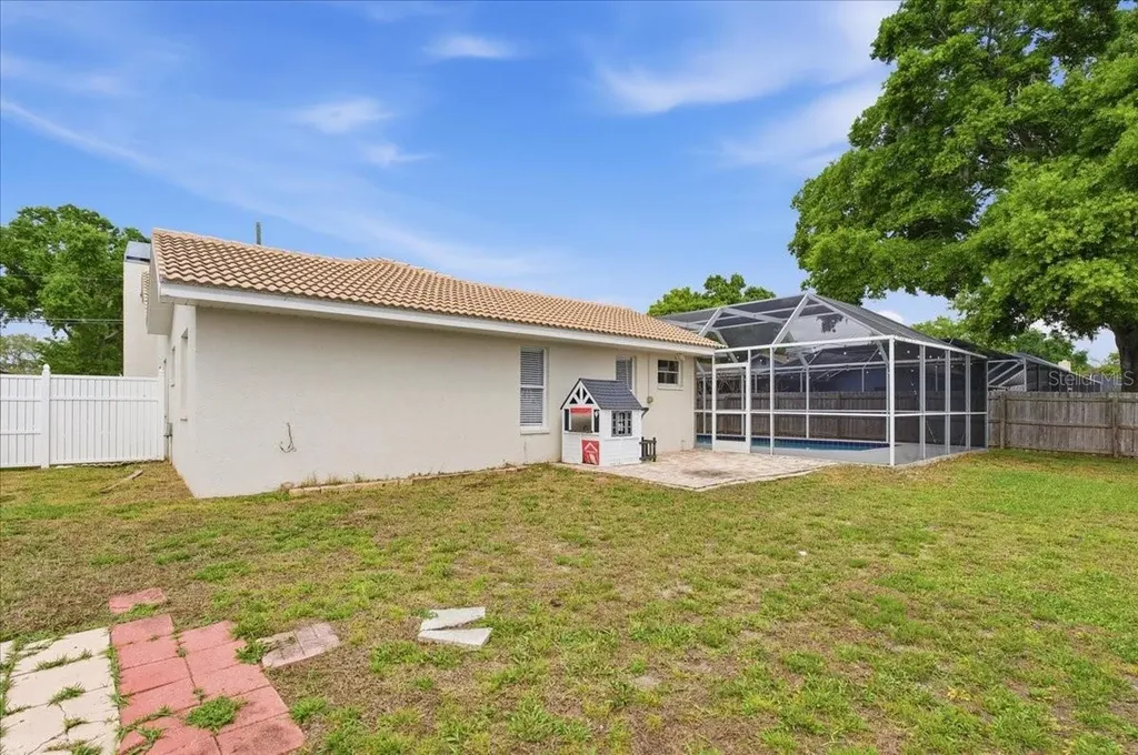 220 19th Street Palm Harbor FL 34683