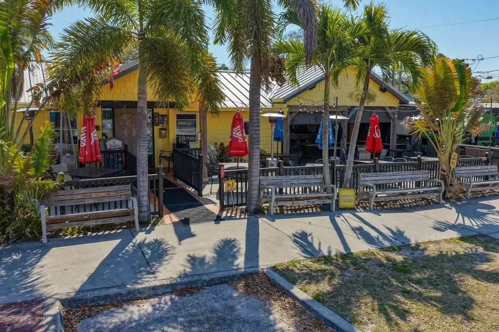 220 19th Street Palm Harbor FL 34683