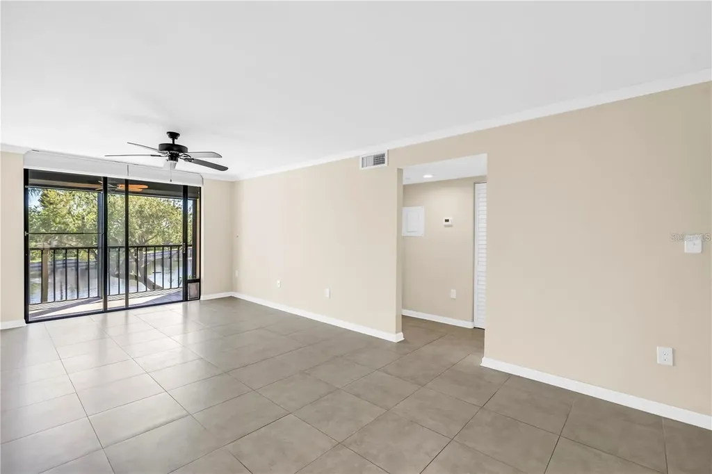 1320 Pasadena Avenue S South Pasadena FL 33707