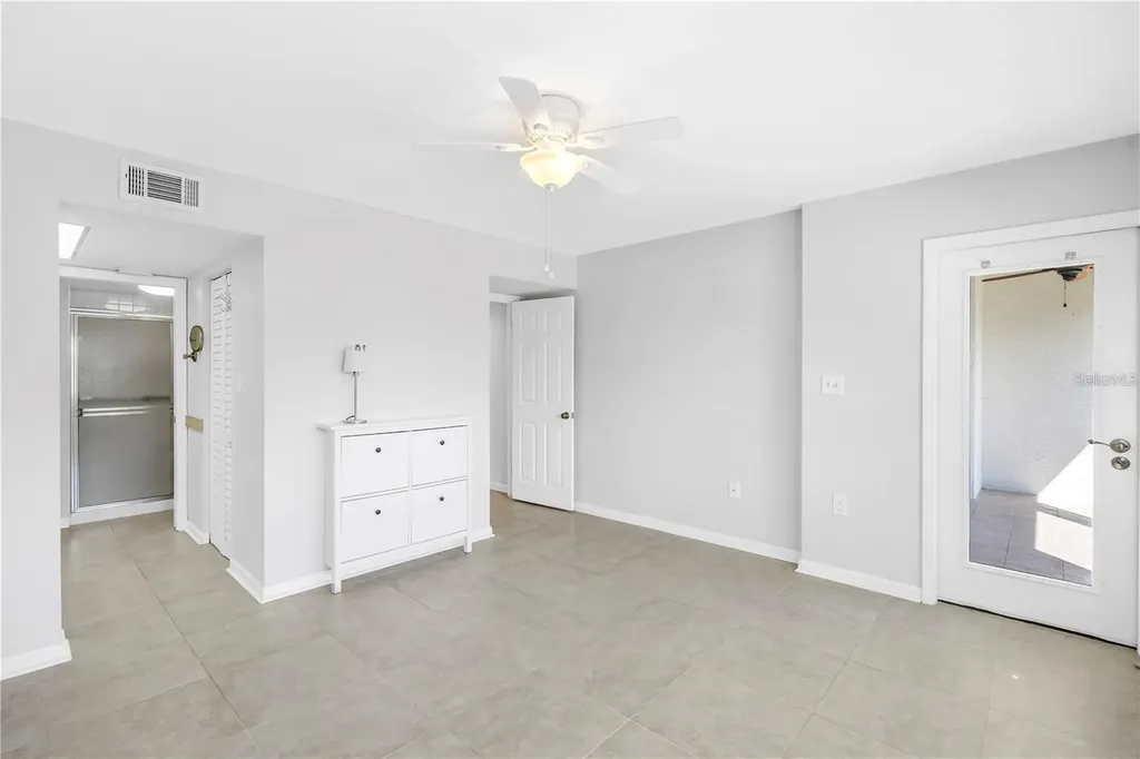 1320 Pasadena Avenue S South Pasadena FL 33707