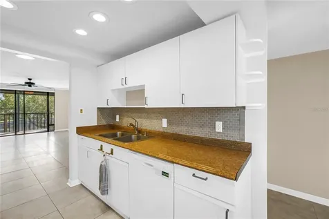 1320 Pasadena Avenue S South Pasadena FL 33707