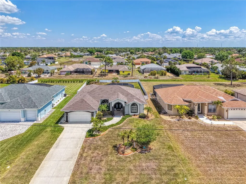 202 Rotonda Boulevard N Rotonda West FL 33947
