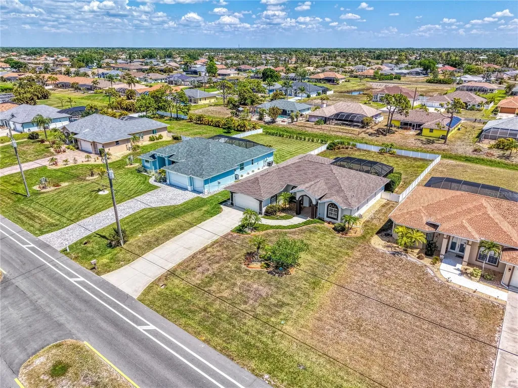 202 Rotonda Boulevard N Rotonda West FL 33947