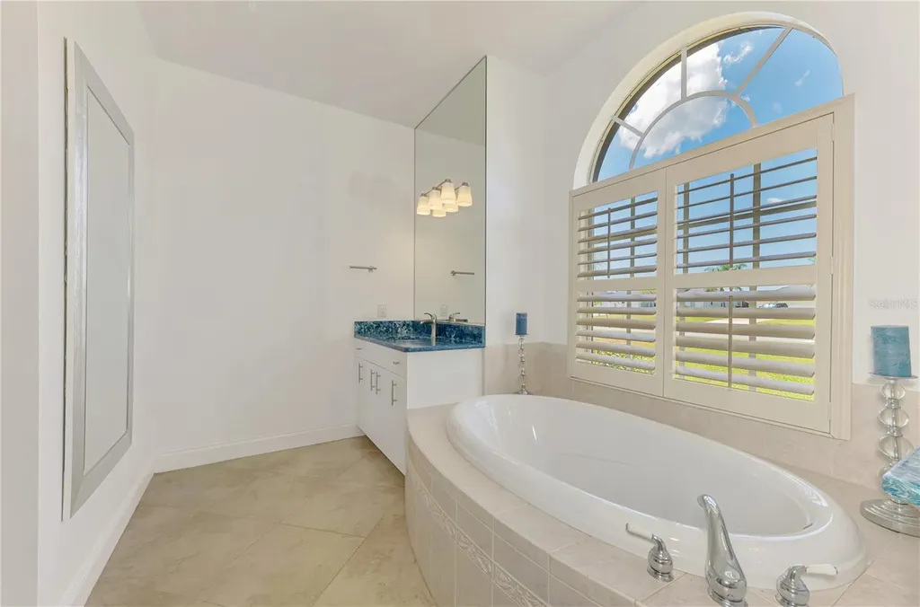 202 Rotonda Boulevard N Rotonda West FL 33947