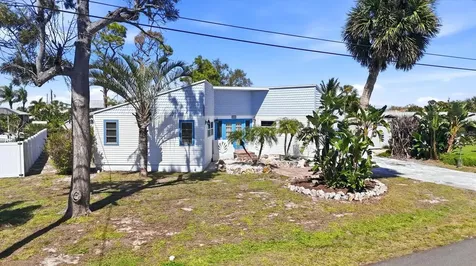 1052 Kant Street Englewood FL 34224