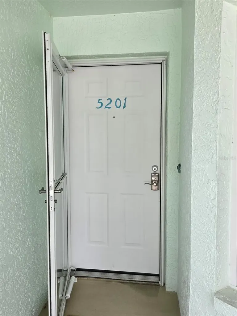 5725 Greenwood Avenue North Port FL 34287