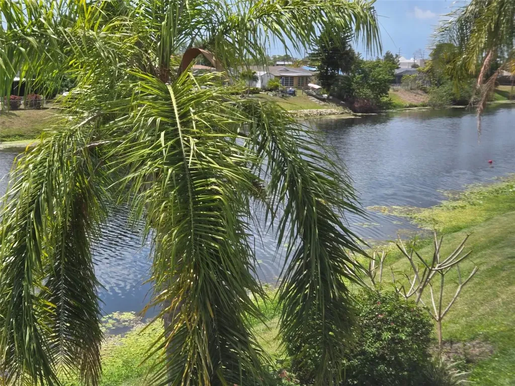5725 Greenwood Avenue North Port FL 34287
