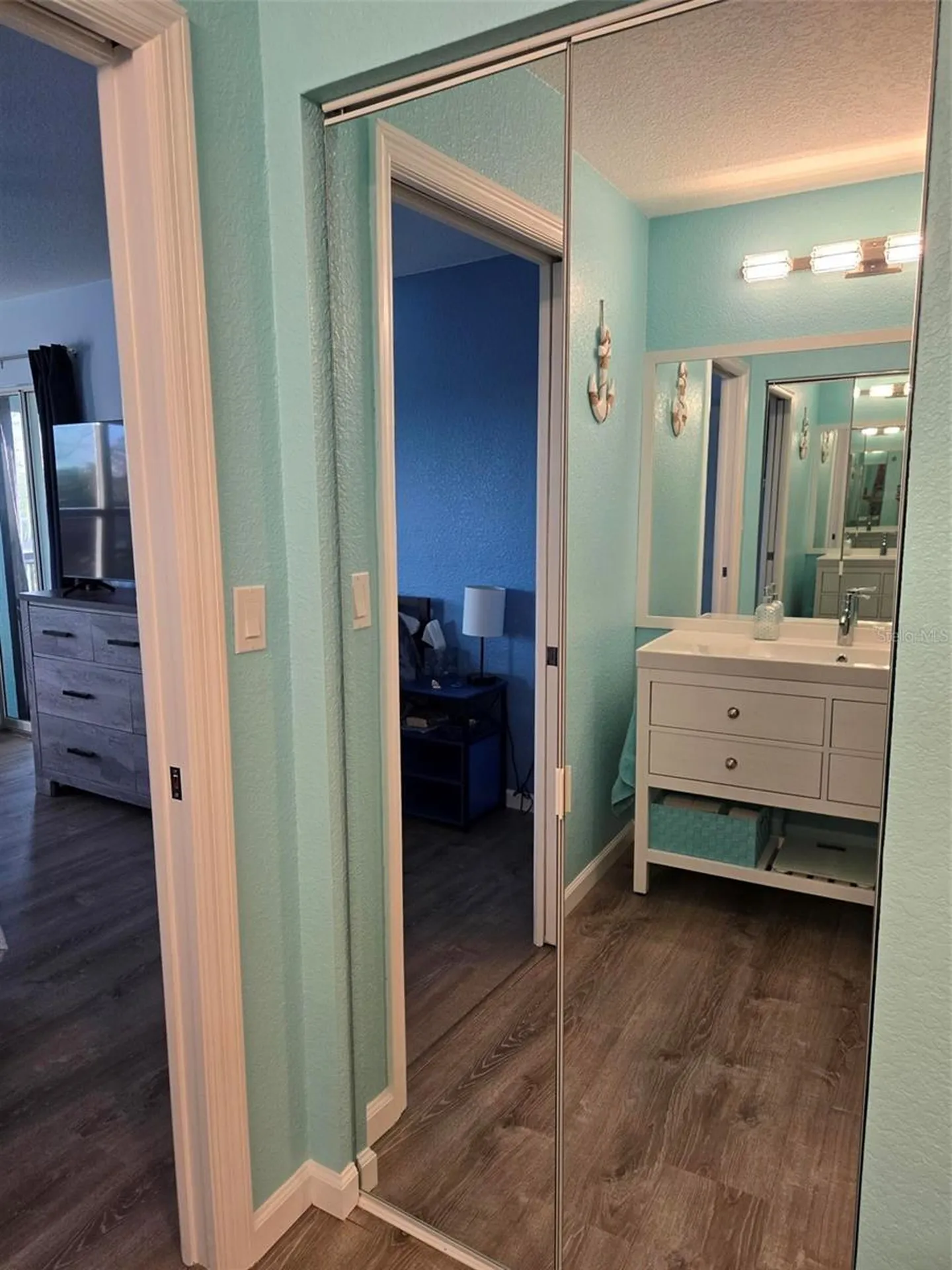 5725 Greenwood Avenue North Port FL 34287