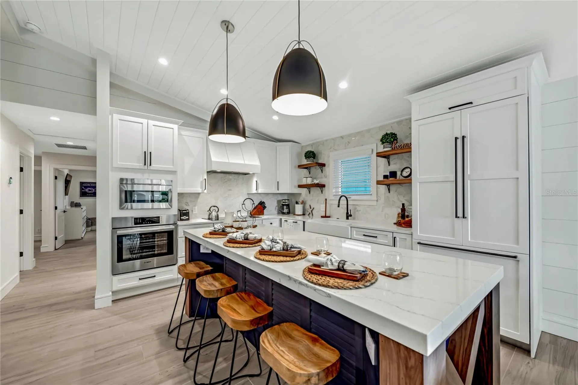 2208 Avenue A Bradenton Beach FL 34217