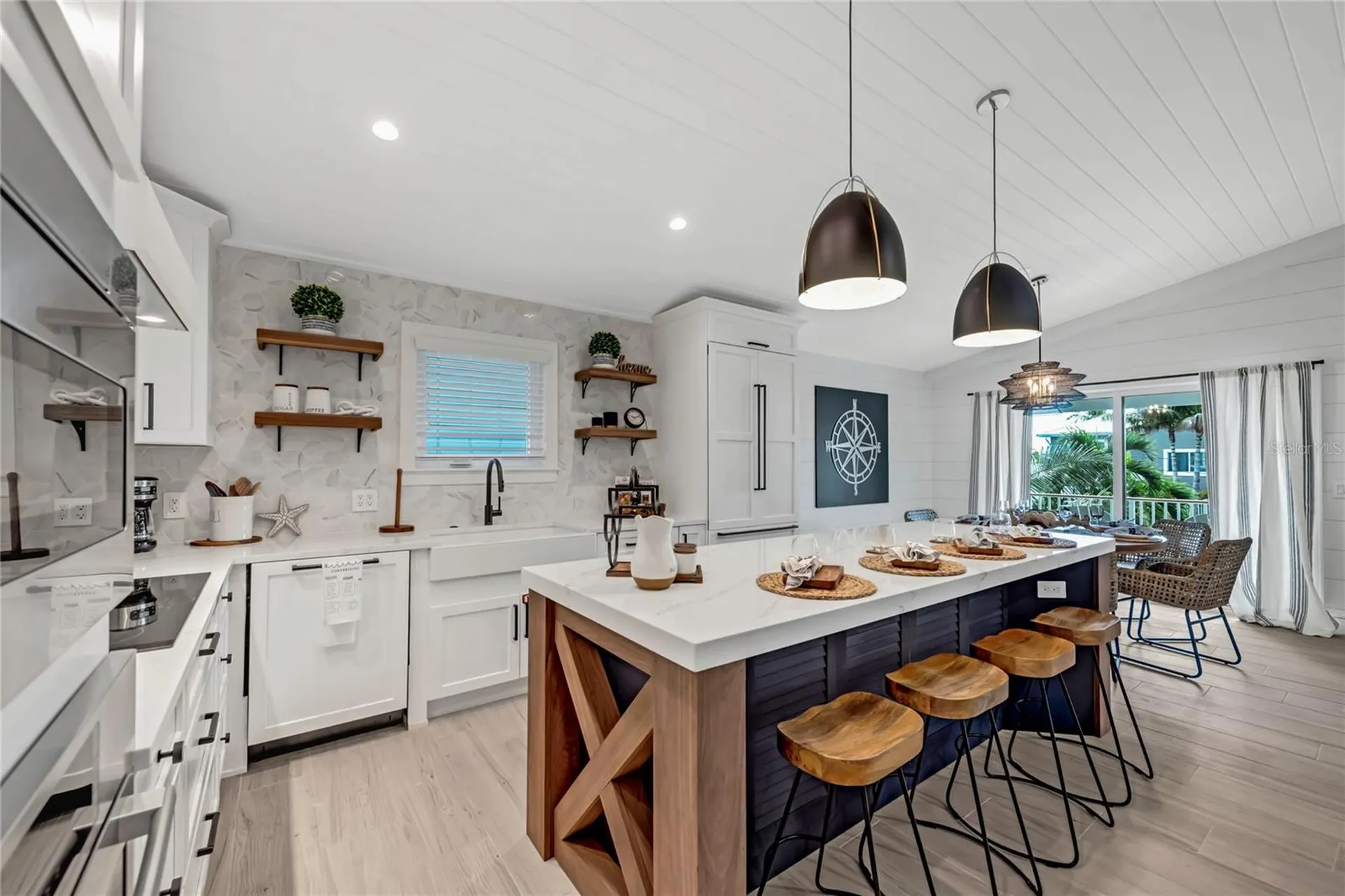 2208 Avenue A Bradenton Beach FL 34217