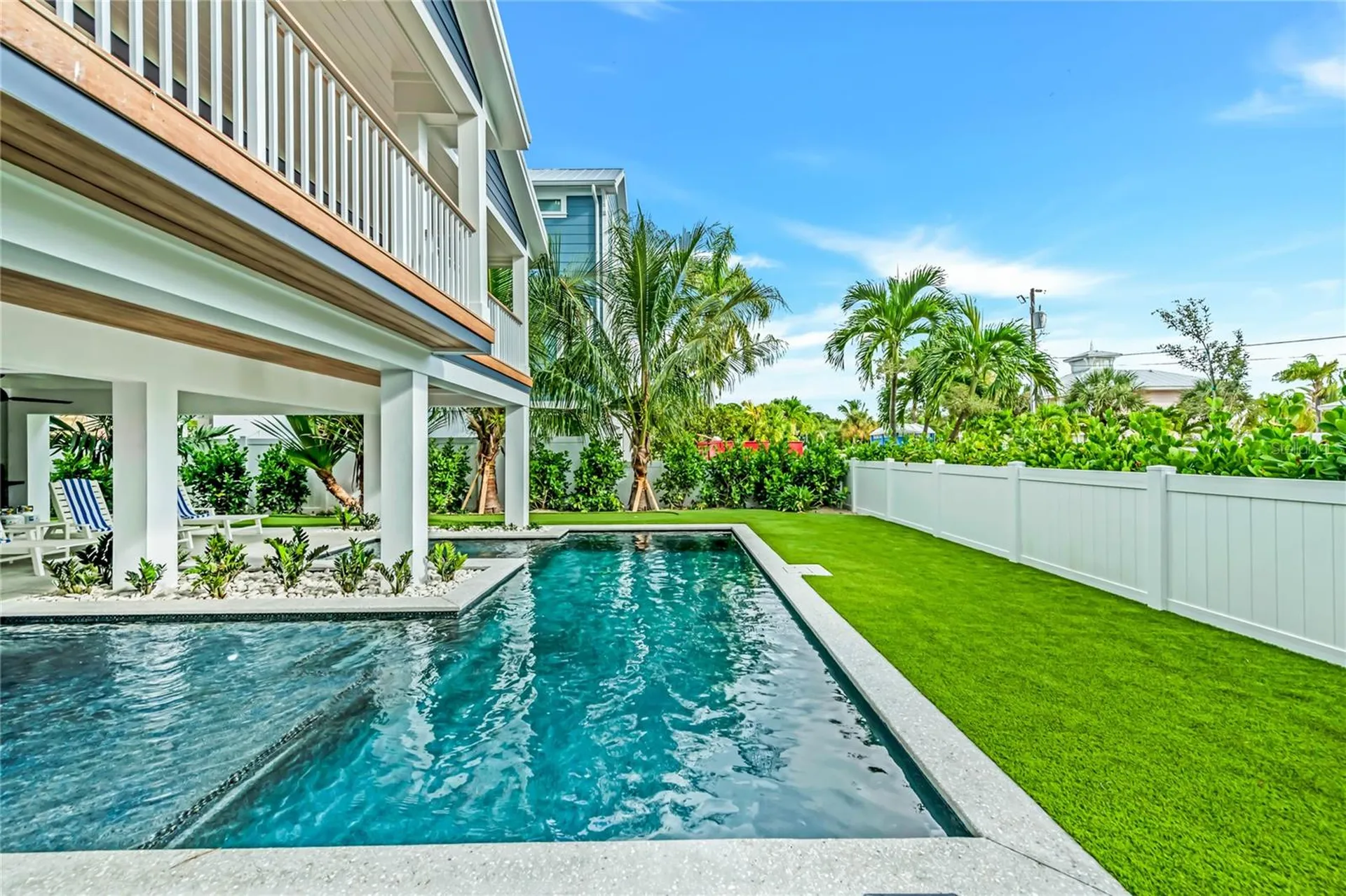 2208 Avenue A Bradenton Beach FL 34217
