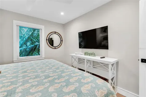 2208 Avenue A Bradenton Beach FL 34217
