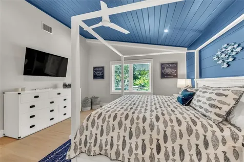 2208 Avenue A Bradenton Beach FL 34217