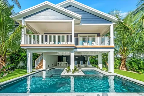 2208 Avenue A Bradenton Beach FL 34217