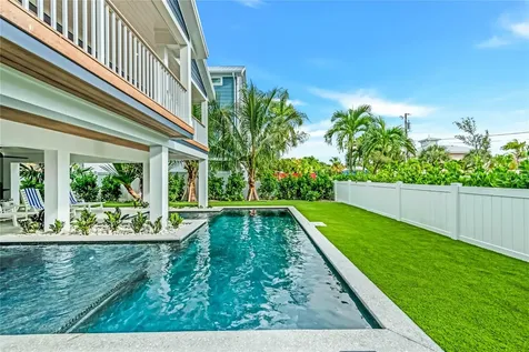 2208 Avenue A Bradenton Beach FL 34217