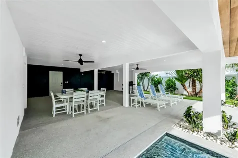 2208 Avenue A Bradenton Beach FL 34217