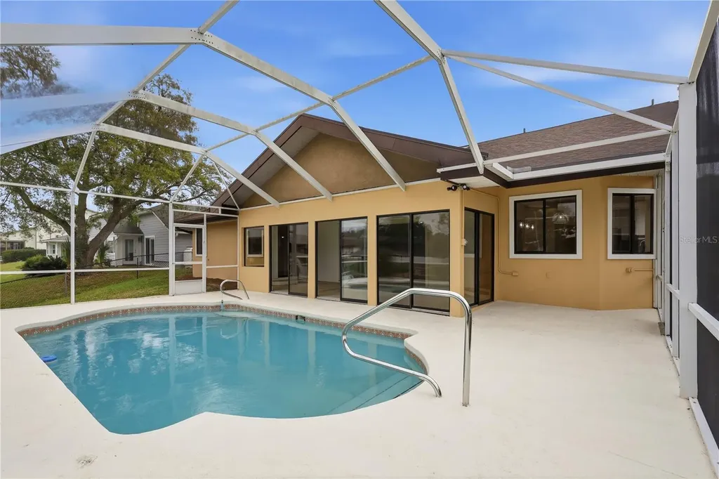 15 Cedarfield Court Palm Coast FL 32137