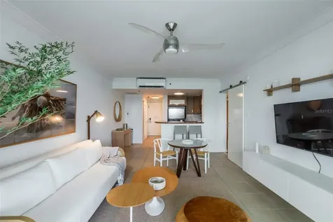 1 Los Rosales Street San Juan PR 00901