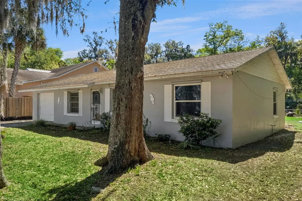 2072 Burma Road New Smyrna Beach FL 32168