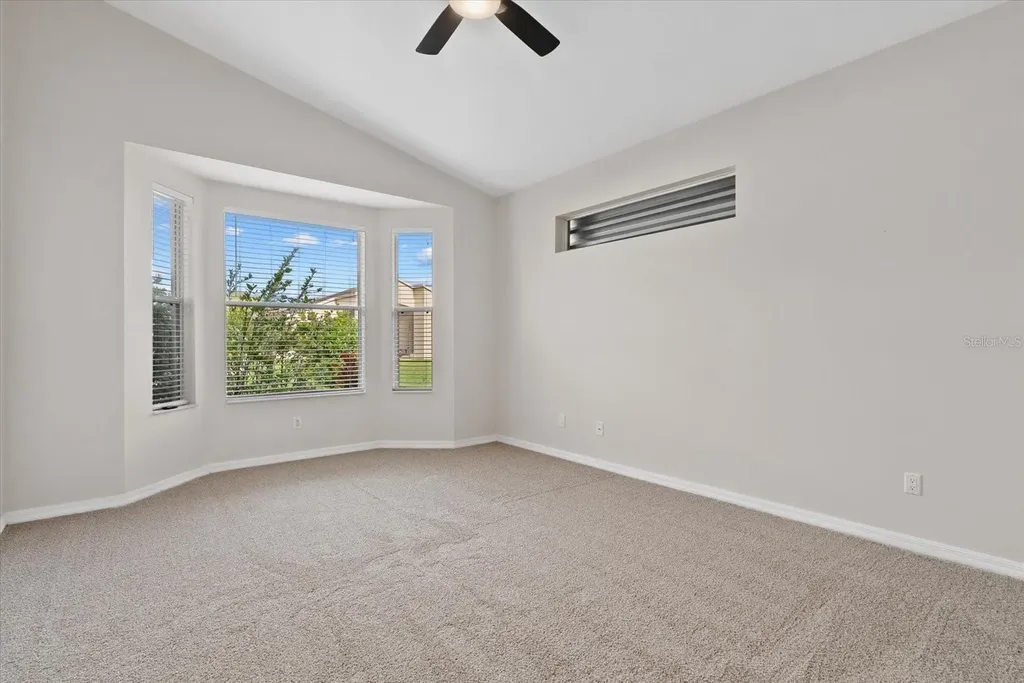 6634 38th Street E Sarasota FL 34243